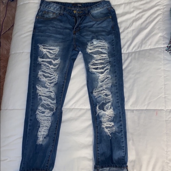 Fashion Nova boyfriend jeans - Picture 4 of 5